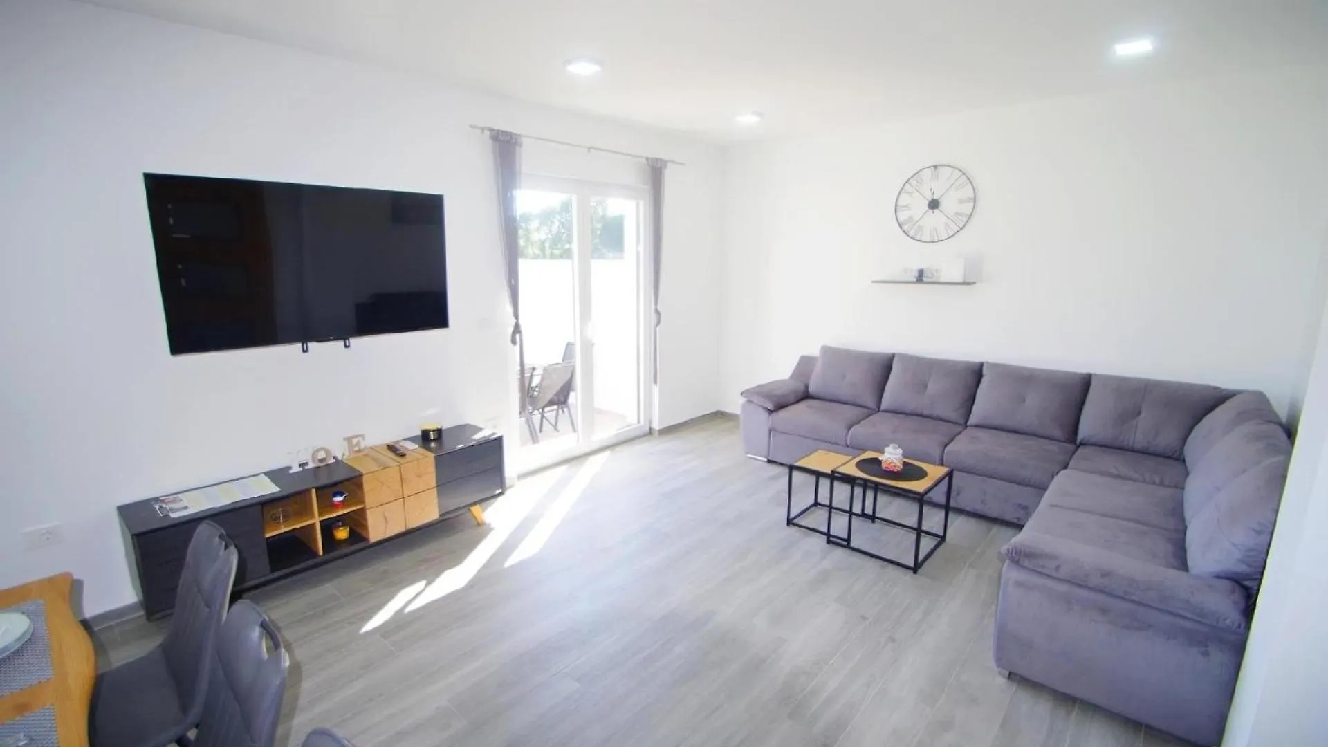 Ferienhaus Mit Privatpool Fuer 7 Personen Ca 120 M In Sisan, Istrien Medulin Und Umgebung Croatia