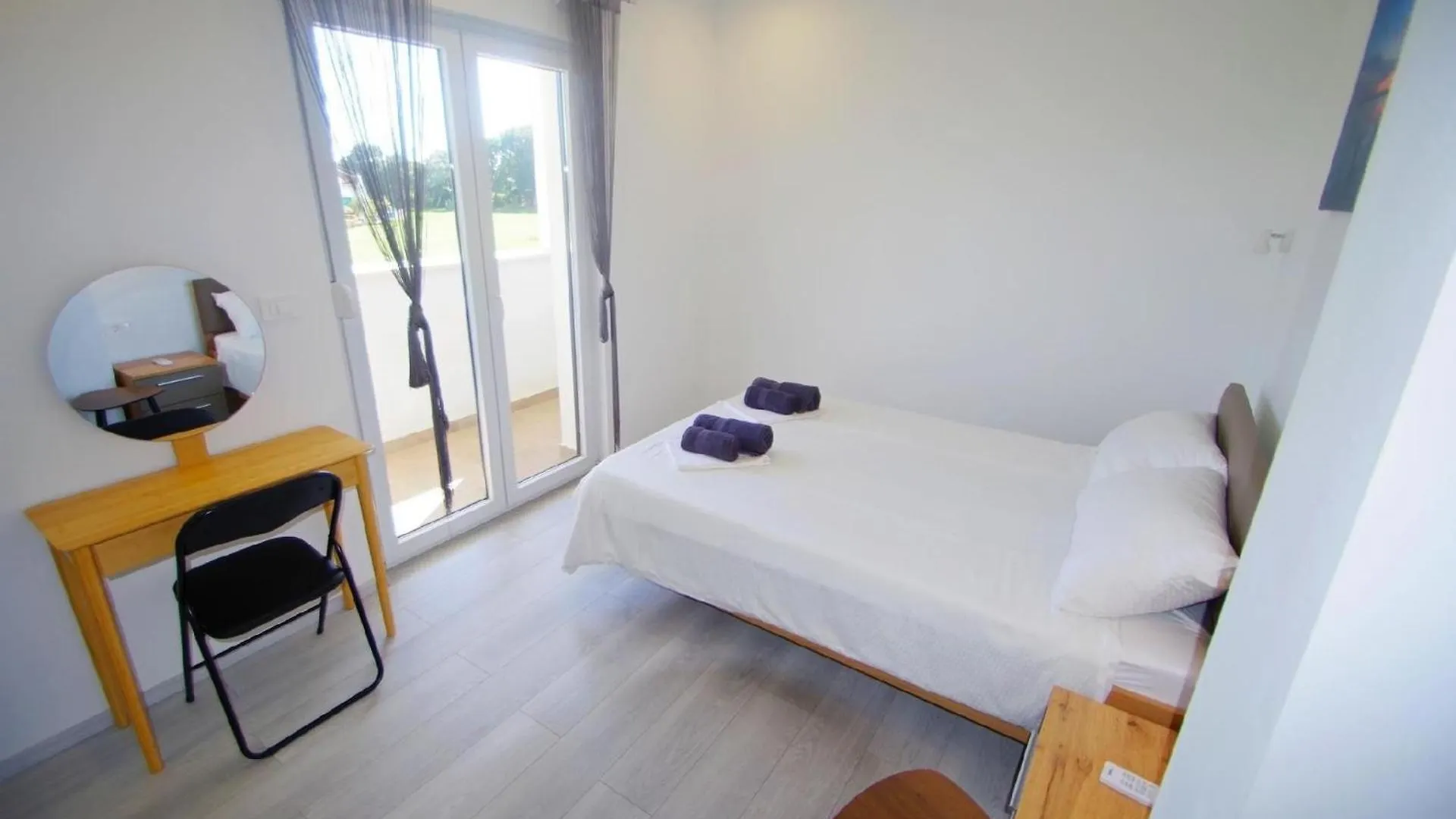 Ferienhaus Mit Privatpool Fuer 7 Personen Ca 120 M In Sisan, Istrien Medulin Und Umgebung